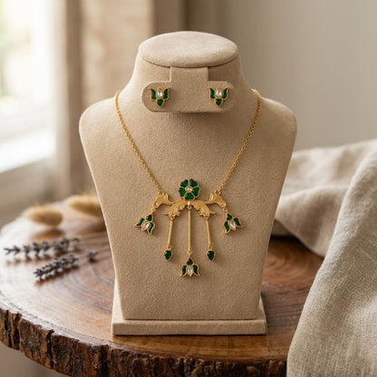 Elegent Women Ethnic Gold Plated Kundan Lotus Neklace Set with Matcing Earrings