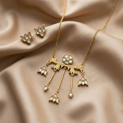 Antique Gold Plated Floral Kundan Necklace Set Elegant Bridal Jewelry Gift for Her